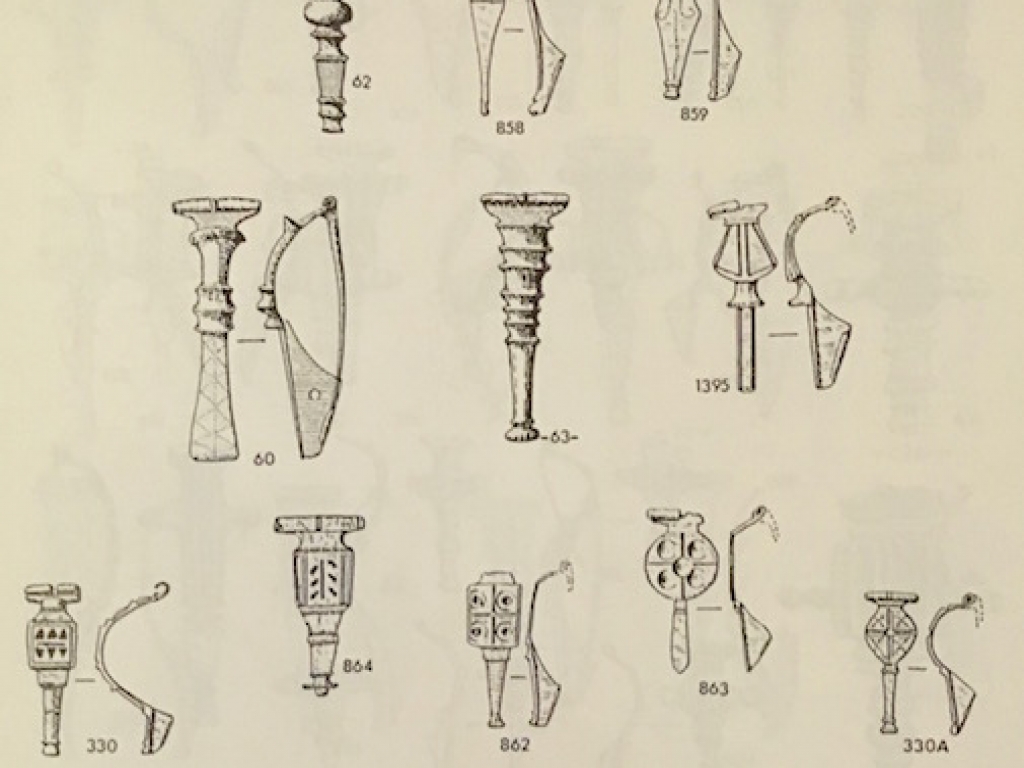 Hod Hill type fibulae