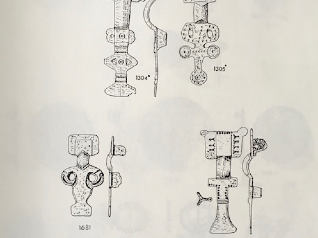 Anglo-Saxon Small Long Fibulae (met slippen)