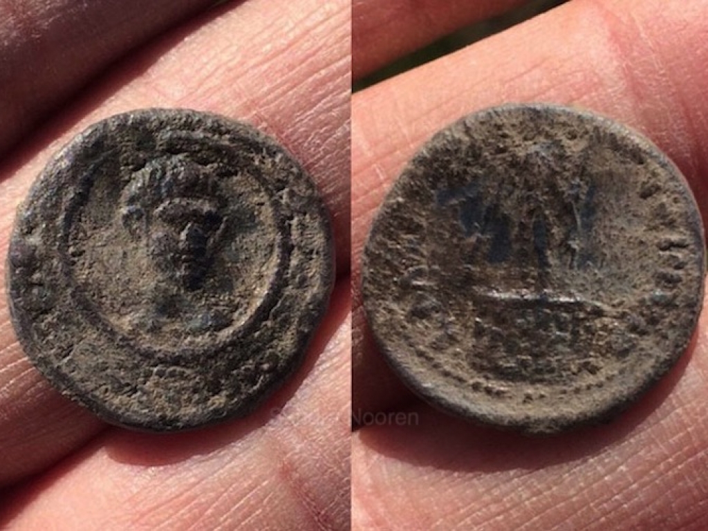 Zeer zeldzaam Romeinse Denarius Augustus - vers uit de bodem