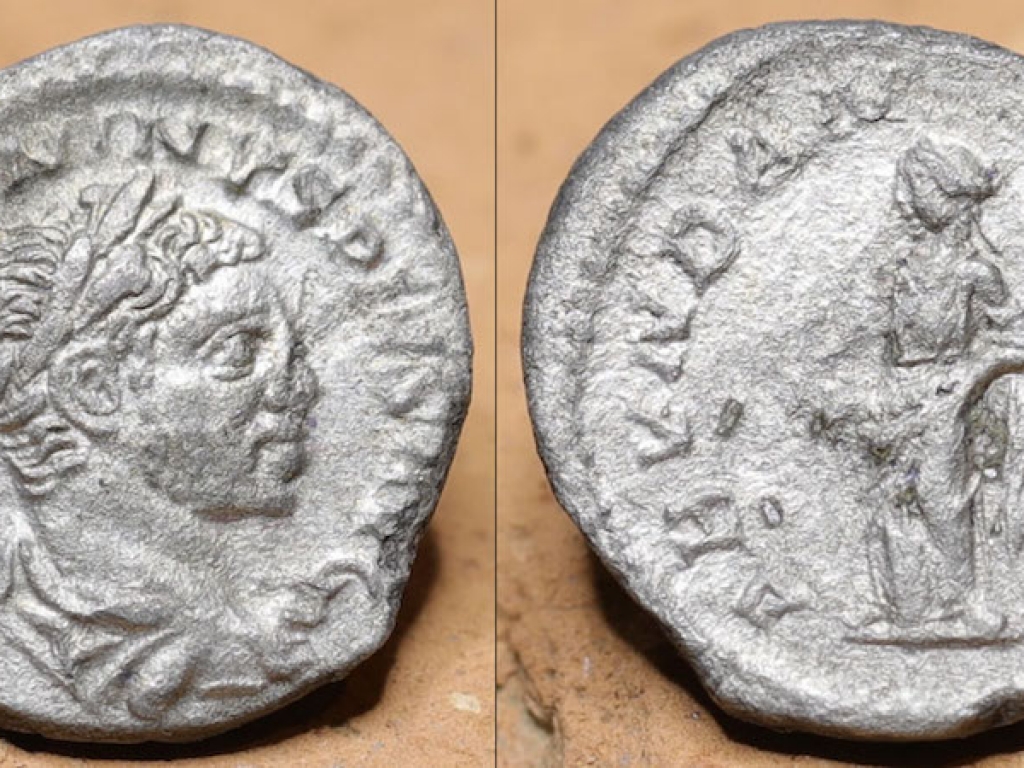 Romeinse Denarius Elagabalus - vz: IMP ANTONINVS PIVS AVG - kz: ABVNDAN-TIA AVG