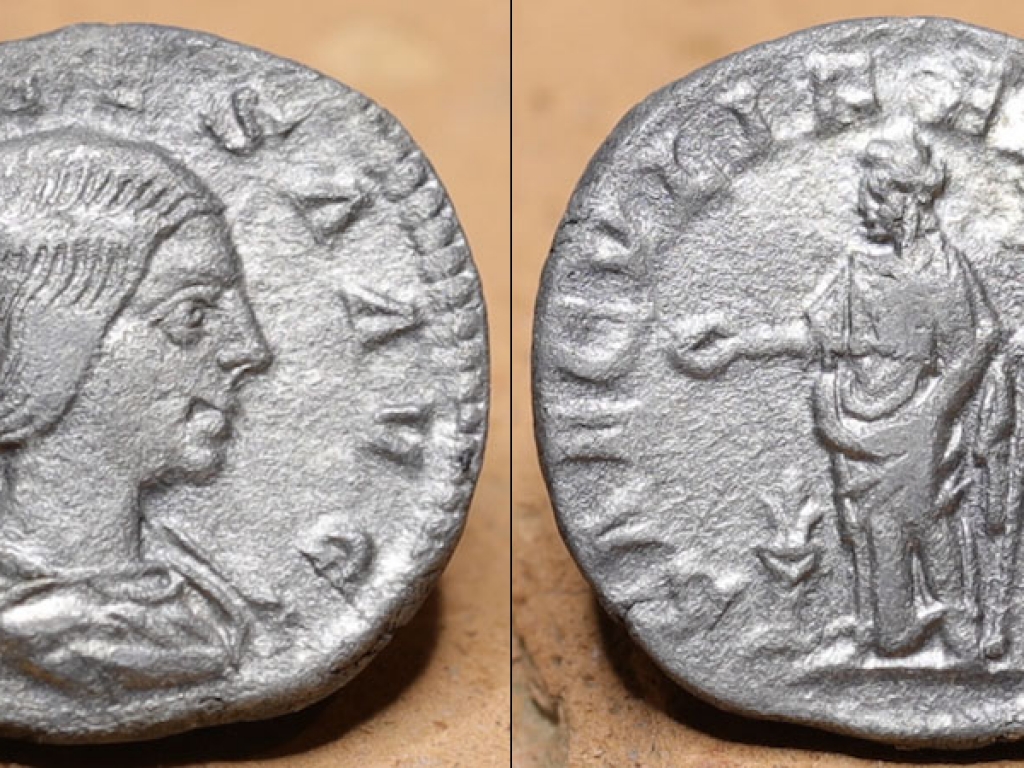 Romeinse Denarius Julia Maesa (grootmoeder van Elagabalus) - vz: IVLIA MAESA AVG