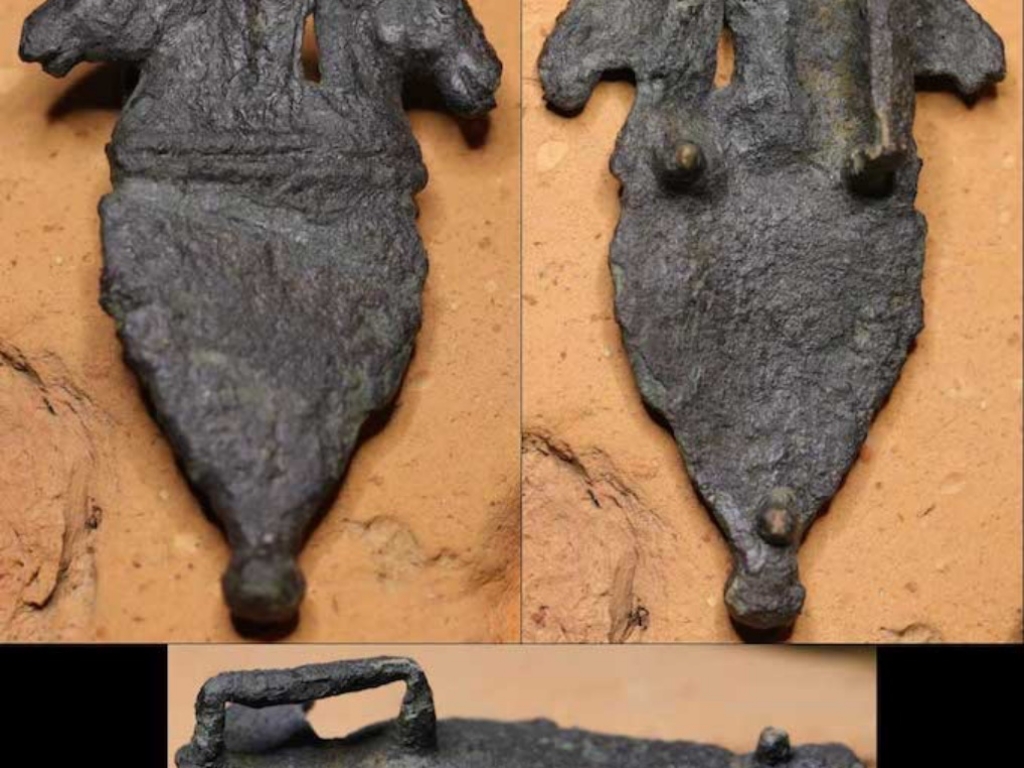 Uniek Romeinse harnas paardentuig pendant
