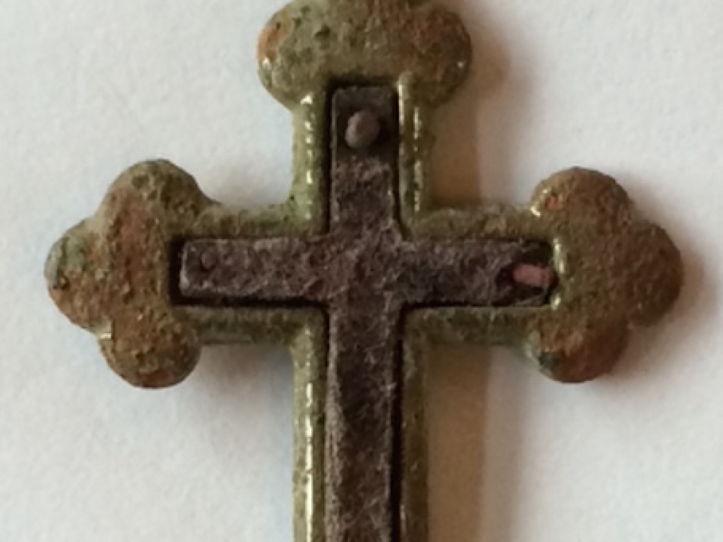 Verzilverde crucifix